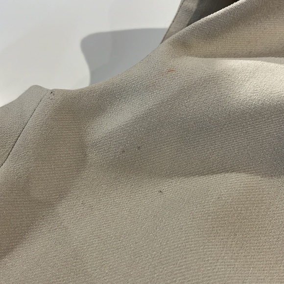 BOSS Hugo Boss Kallmi Beige Sleeveless Tie-Waist Trench Coat - Picture 12 of 15